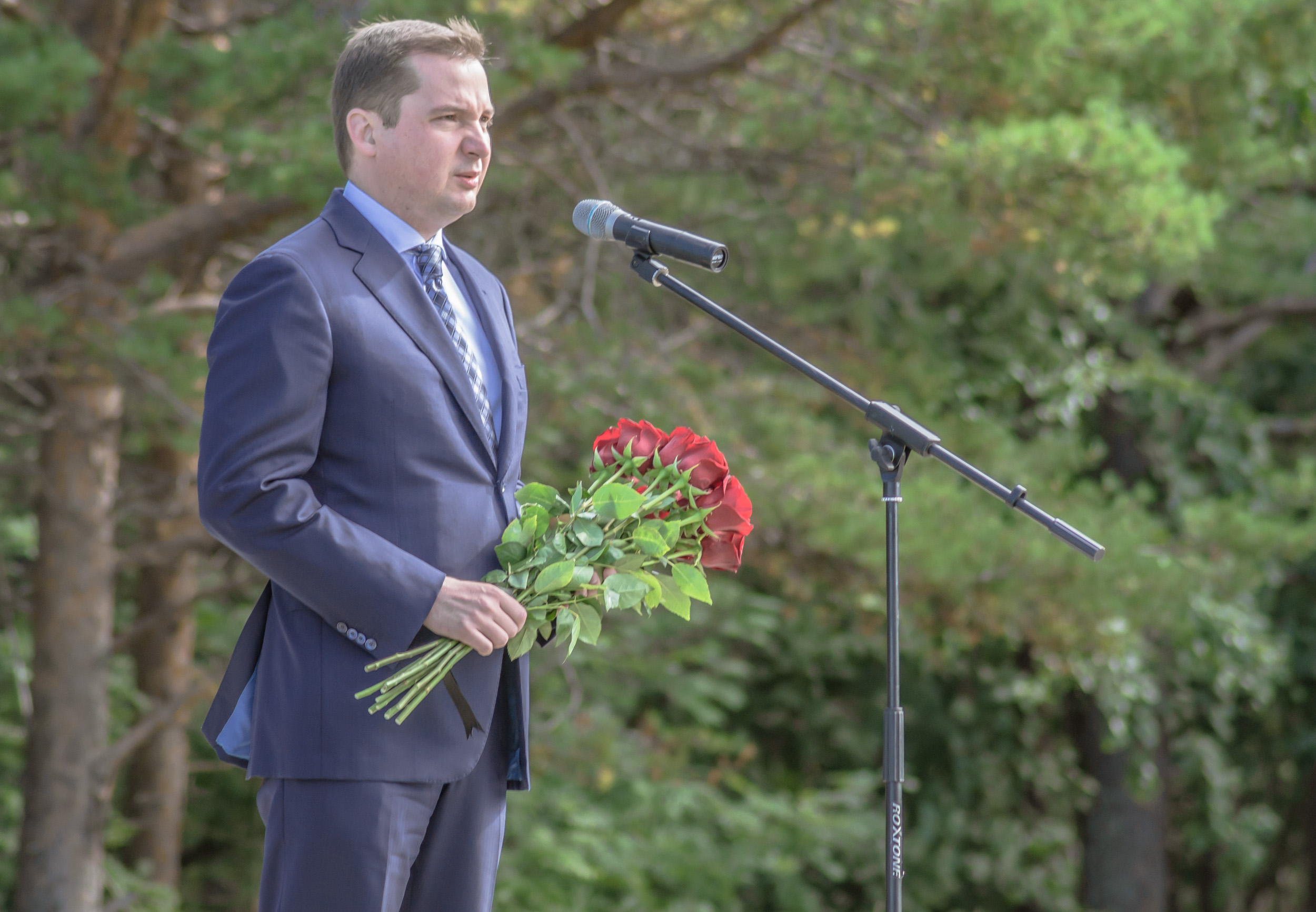 В Северодвинске возложили цветы в 20-ю годовщину памяти АПЛ 